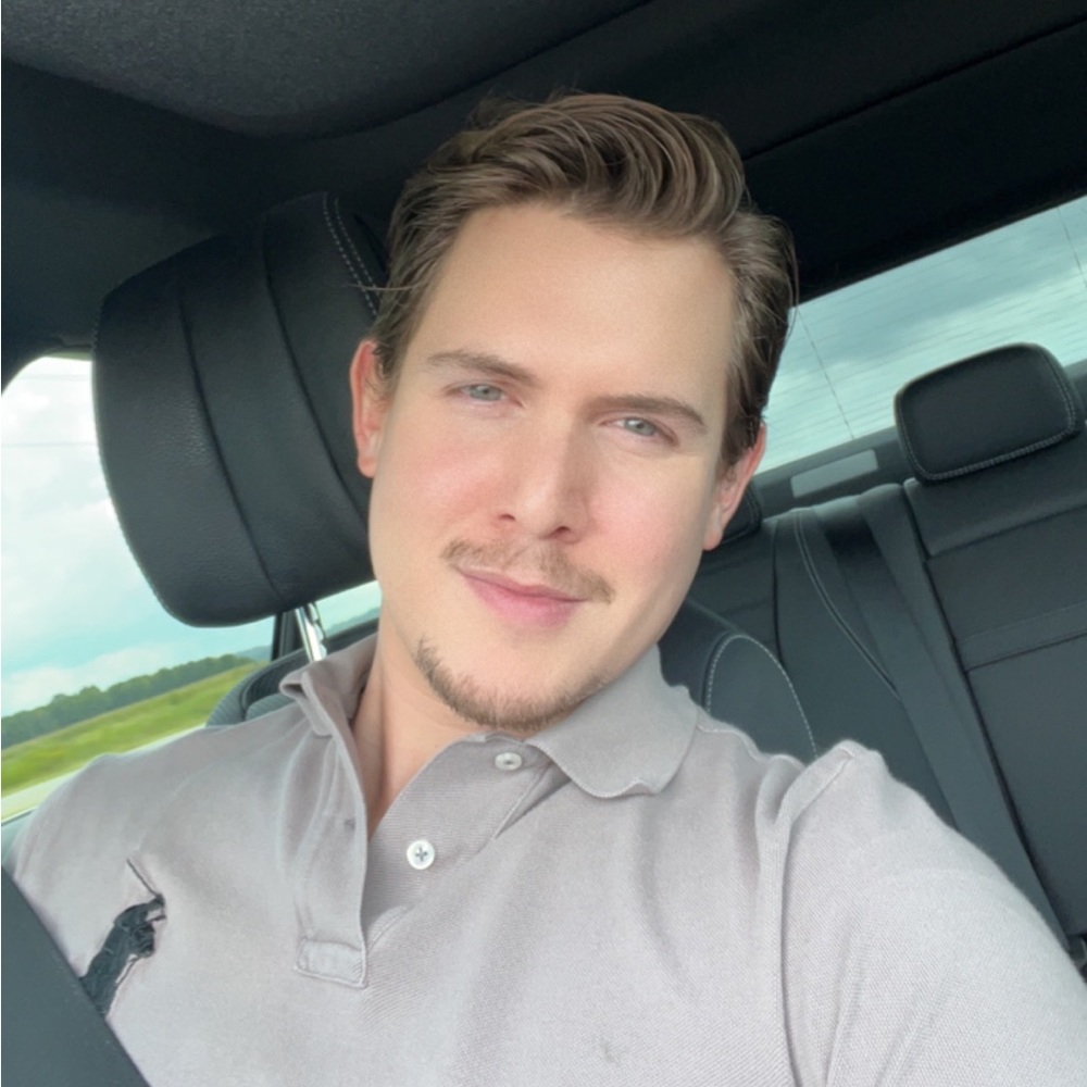 Meet your Posher, Chris